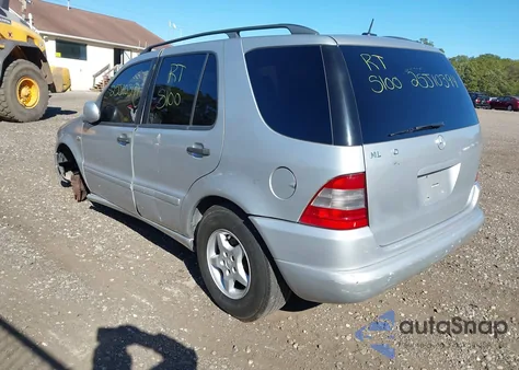 2001 Mercedes-Benz Ml 320 из США, поврежденный, VIN 4JGAB54E01A247883